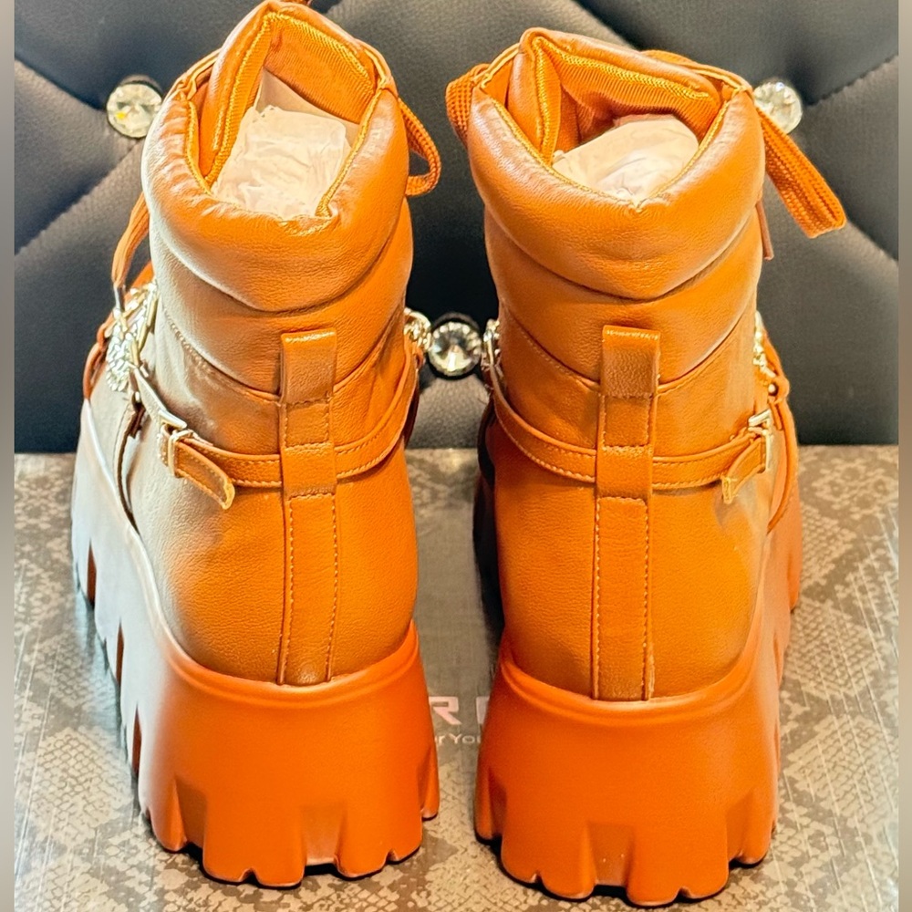 Cape Robbin Chunky Brown Platform Boots. New in Box. size10.fast 🚚📦 $70retail - Picture 11 of 16
